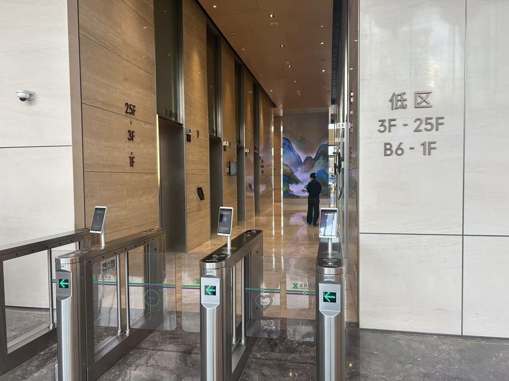 电梯厅1